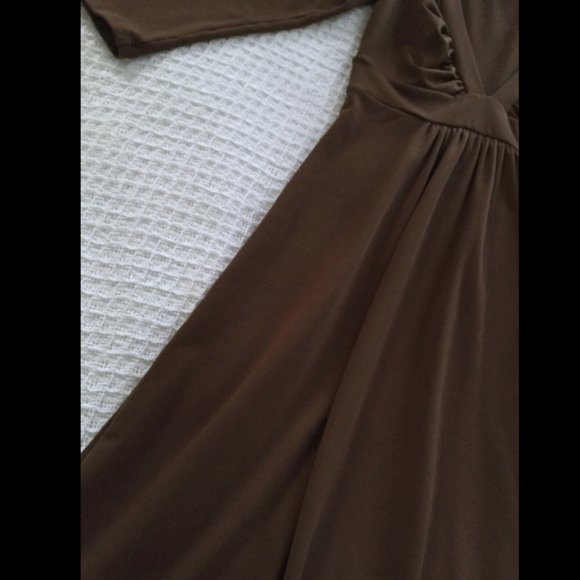 Susana Monaco Stretch Classic V-Neck 3/4 Sleeve Dress - Picture 6 of 6